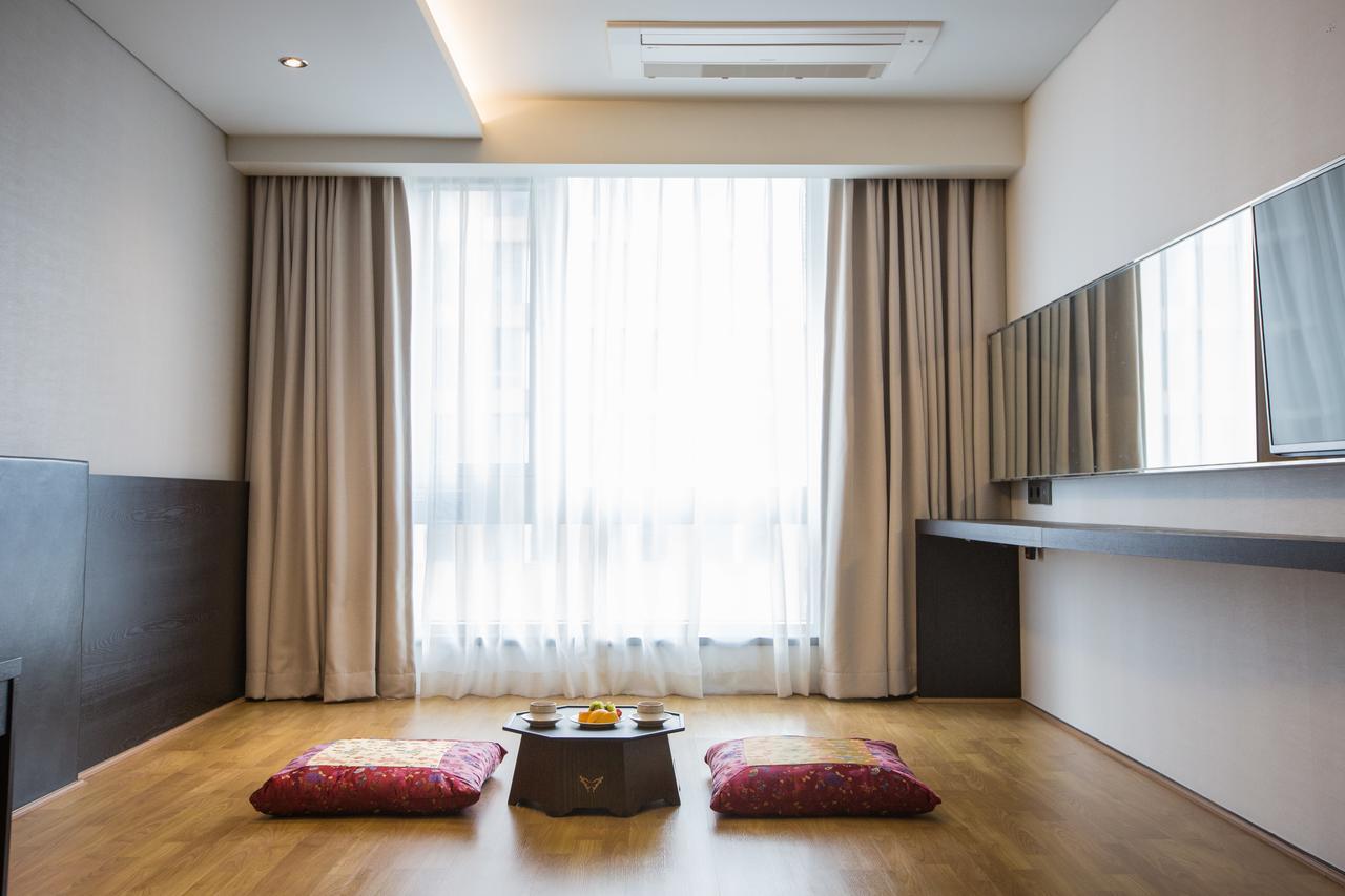 Gloucester Hotel Jeju by Eksteriør bilde