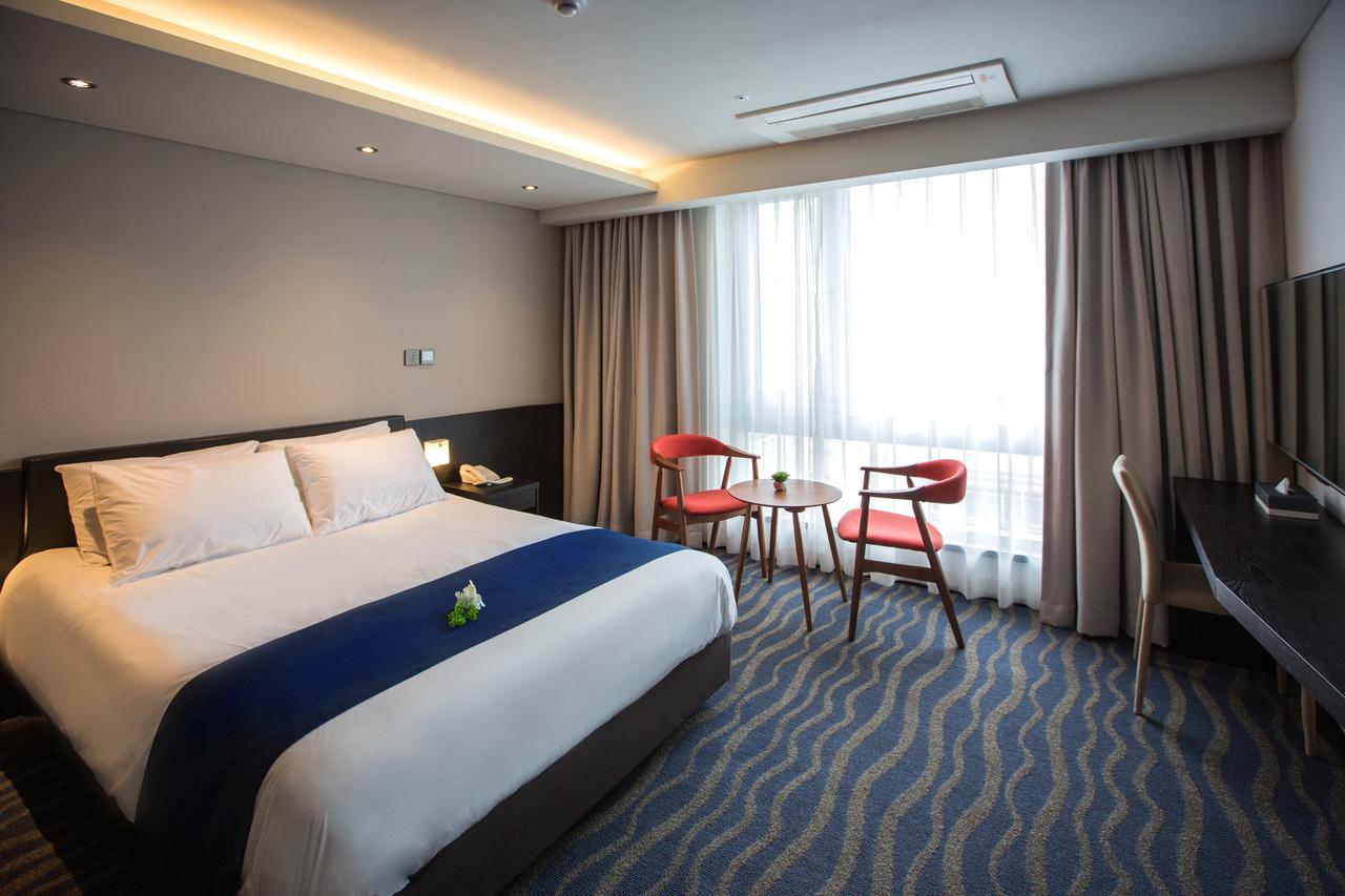 Gloucester Hotel Jeju by Eksteriør bilde