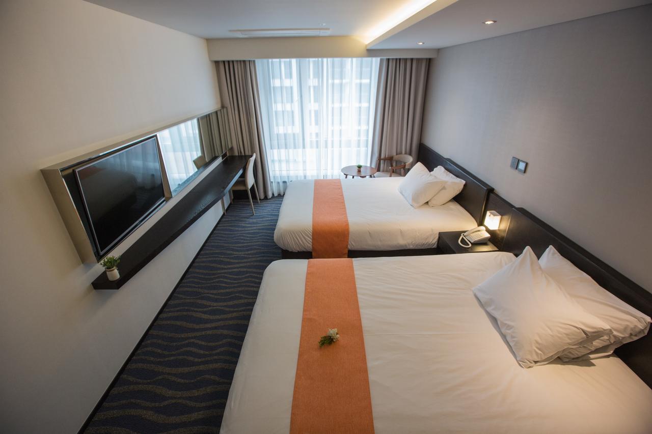 Gloucester Hotel Jeju by Eksteriør bilde